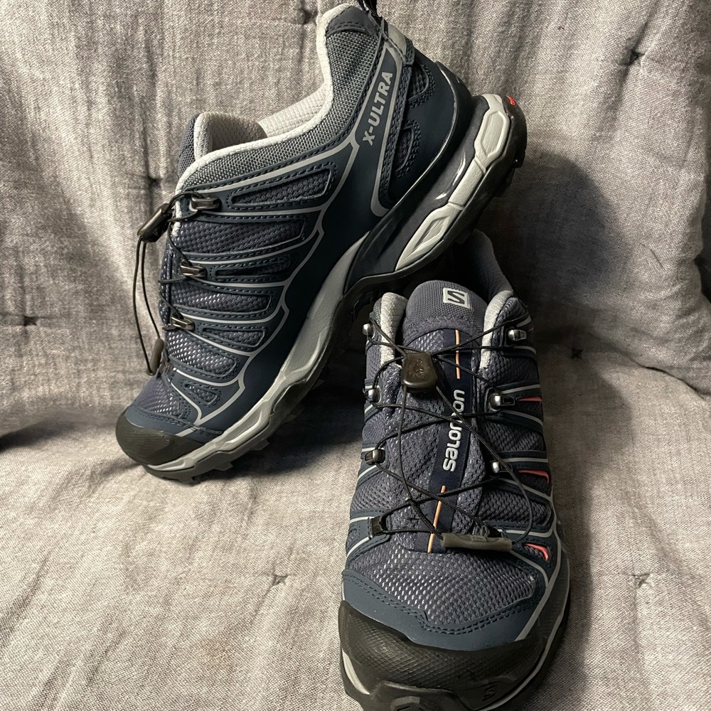 Solomon Hiking Shoes